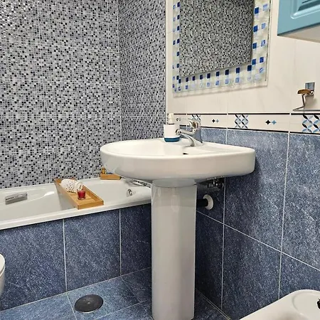 1a109 Comodo Y Con Garaje Apartamento